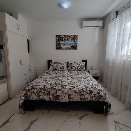 Studio-Apartman Ella Porec Exterior photo