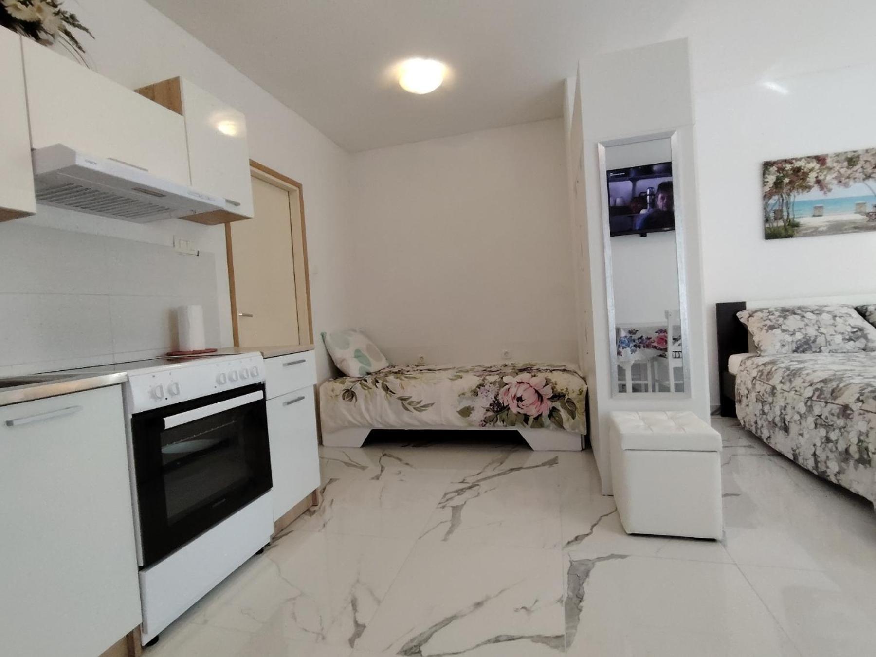 Studio-Apartman Ella Porec Exterior photo